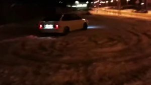 белая тринашка