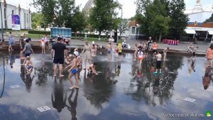 Фонтан, ВДНХ, купание Москва Видео