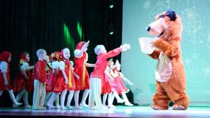 Танцуют дети . ДК "Радуга " Оренбург