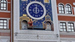 Йошкар-Ола. Часы с осликом.