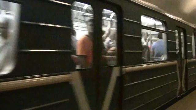 Новокузнецкая и Третьяковская