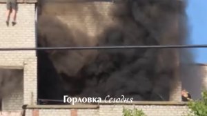 Житель Горловки снял на видео как женщину спасали на 5м квартале