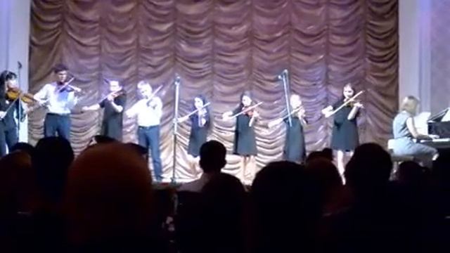 Д. Крамер Танцующий скрипач. D. Kramer Rəqs edən skripkaçı смотреть онлайн