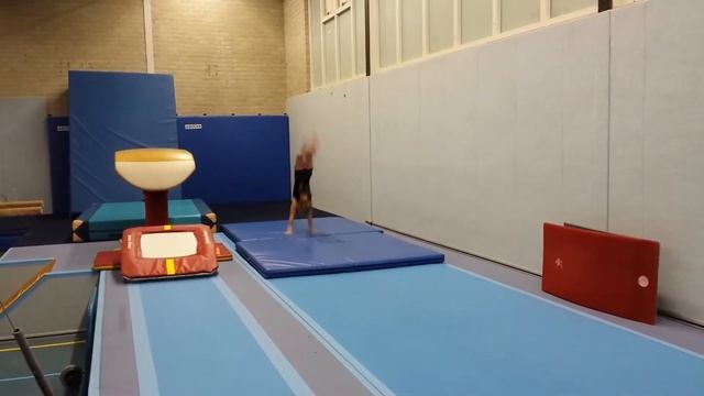 Arabier flikflak salto Celine смотреть онлайн