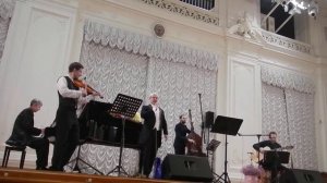 "Чубчик кучерявый". Поет Сергей Зыков