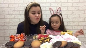 Сладкий MUKBANG 👏 С Дочкой❤️/ Чай ☕️/ печеньки / конфетки / зефирки / чак-чак /mukbang/sweets/tea..