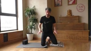 Бхуджапидасана. Видео разбор позы. Как сделать для новичков