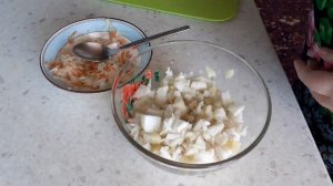 Деревенские будни. / Мой день с утра на борьбу со снегом /Готовлю гуляш с рисом.\День удался.