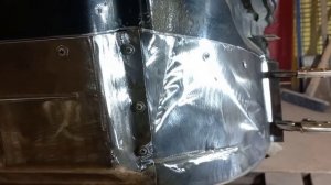 РАЗОБРАЛ ПОЛОВИНУ МАШИНЫ. КУЗОВНОЙ РЕМОНТ ГНИЛОЙ ЗАДНЕЙ БОЧИНЫ KIA CARNIVAL. ЧАСТЬ-1