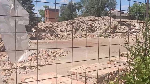 Останки школы №20 Кривого Рога смотреть онлайн