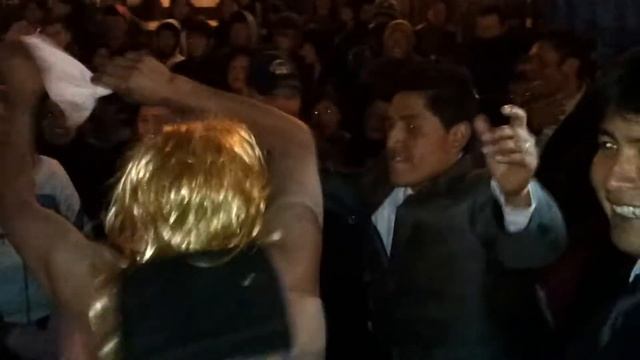 fiesta de santiago de chuco 2012 - los disfrazados 2 - fam. AGREDA BENITES смотреть онлайн