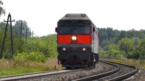 ТЭП70-0529 со скорым поездом Владикавказ — Санкт-Петербург