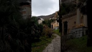 Заброшенный Зимний театр в Гагре, где снимался фильм "Зимний вечер в Гаграх"