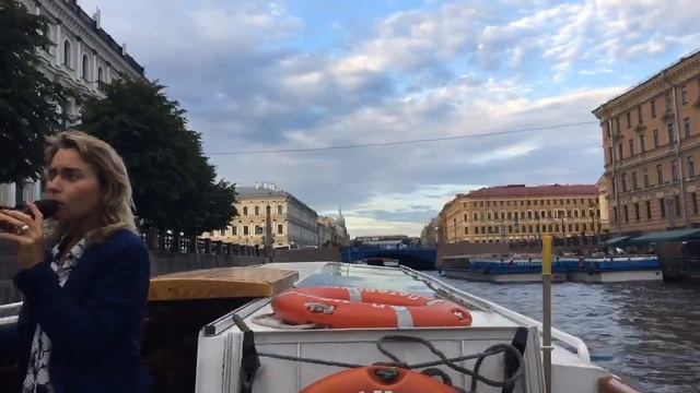 ProgulkaSevernaiaVenetsyia смотреть онлайн