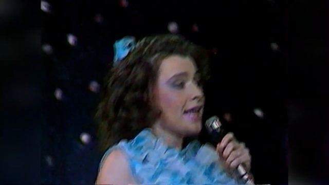 Алиса Мон - Платок (Песня года 89, 4 промежуточный выпуск) смотреть онлайн