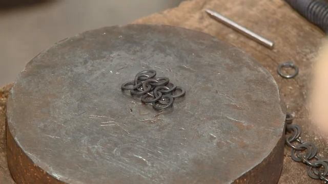 В Смоленске в КВЦ имени Тенишевых открылась выставка исторической реконструкции «Эпоха викингов».