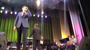 Чортово колесо. Солист Альберт Жалилов.