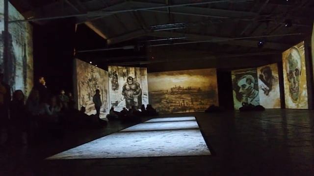 Мультимедийная выставка - Ван Гог - Ожившие полотна смотреть онлайн