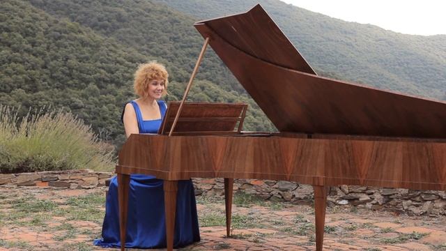 McNulty piano Walter in Haydn Sonata No. 54 in G major 1. Allegro innocente by Viviana Sofronitsky смотреть онлайн