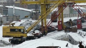 КЖ 562 Железнодорожный кран с грейферным ковшом