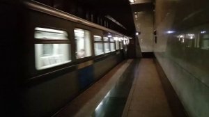 Эпичное прибытие Метро поезда 81-740.1 "Русич"