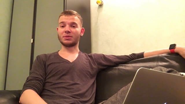 Женя отвечает на вопросы