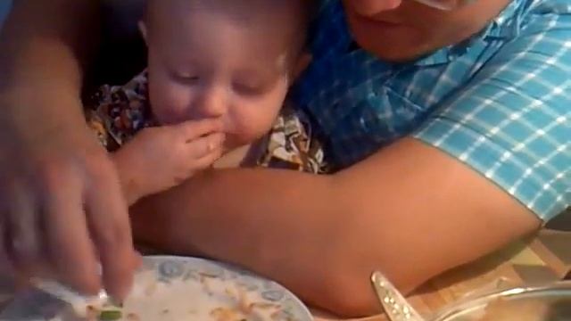 Матвей кушает манты смотреть онлайн