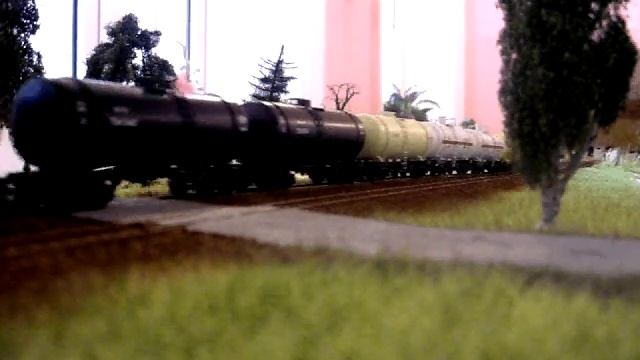 М62 с составом цистерн на выставке в Харькове