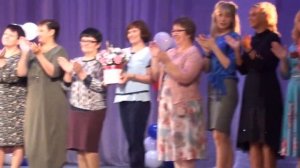 Выход учителей на сцену