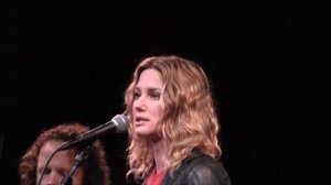 Jennifer Nettles Performs "Drunk In Heels" at CMT's Next Women of Country