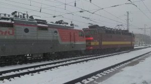 ЧС4Т-310 + ЭП1М-427 с поездом 48/47 Самара-Санкт-Петербург.