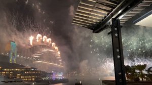 Sydney Harbour Bridge & Opera House 2023 New Year's Eve Firework - Midnight Session in HDR 4K iPhon