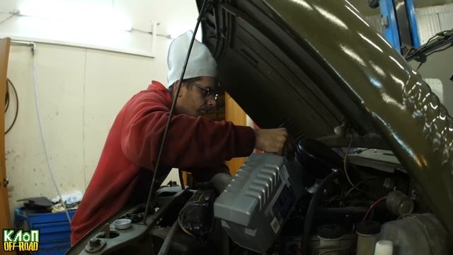 УАЗ 469 vs Escalade vs Defender / Наш первый OFF ROAD смотреть онлайн