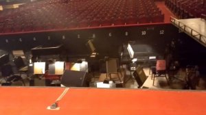 Зрительный зал со сцены Театра Оперетты