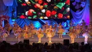 Образцовый ансамбль танца Талисман "Пусть смеются дети"