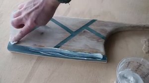 Разделочная доска из эпоксидной смолы: что произошло через два года?