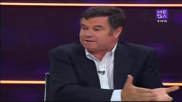 Manuel José Ossandón: "Bachelet v/s Matthei es Brasil contra Chile" смотреть онлайн