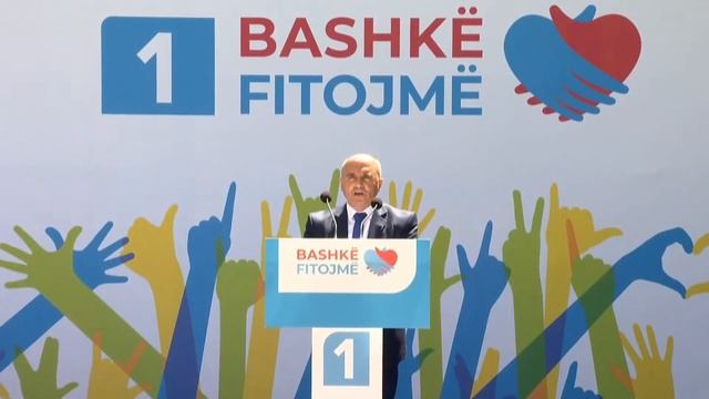 Takim elektoral me kandidatin e koalicionit “Bashkë Fitojmë,” për Bashkinë Dibër, z. Ismail Uka