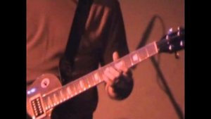 Fredguitarist играет соло на концерте (2006-й год)