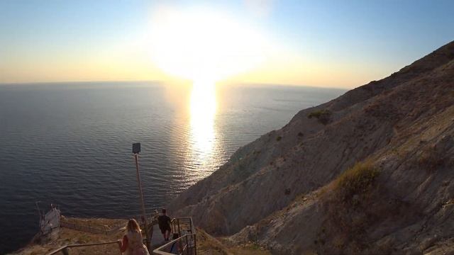 Закат в самом красивом месте Анапы смотреть онлайн