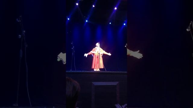 «Валенки» поёт Давыдова Раиса. Ансамбль «Русские напевы»