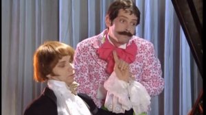 #Маскишоу #Юмор #Юмор90е Лучшие гэги МАСКИ-ШОУ.Пианист.