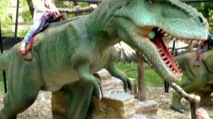 Настоящие динозавры Vlog /The Best of Dinosaurs / Дети находят игрушки и сюрпризы в шарах  ЛОЛ