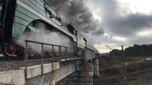 Генерал! Паровоз П36-0147 с пригородным поездом