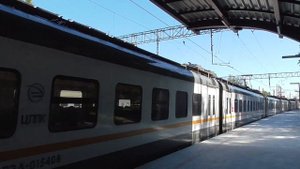 ЭП2К-249. С поездом №119Й, "Дневной экспресс", сообщением: Саранск - Москва, и ЭП2Д-0154.