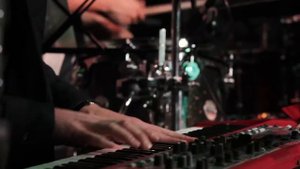 Omira -  Лечу за край света (Живой звук)