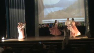 Песня "Да здравствует сцена"