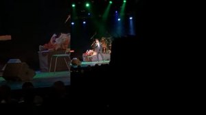 Всех женщин помня имена. А. Серов. СПб. 26.04.2023.