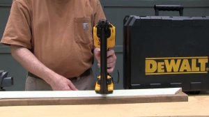 DeWalt 20-Volt Max 16 Gauge Finish Nailer (DCN660)