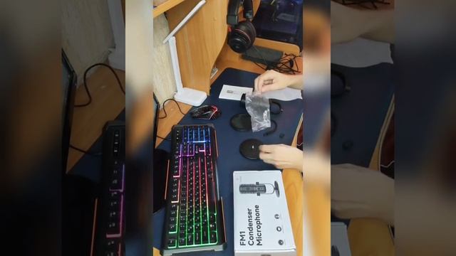 Конденсаторный микрофон Oneodio FM1 смотреть онлайн